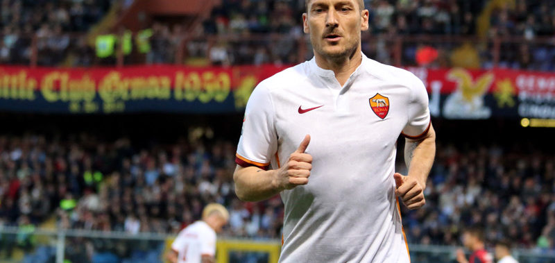 E’Ufficiale: Francesco Totti indosserà la maglia della Roma per un’ultima stagione.