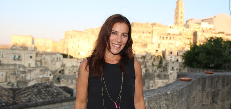 Paola Turci racconta se stessa alla Casa Cava nei sassi di Matera