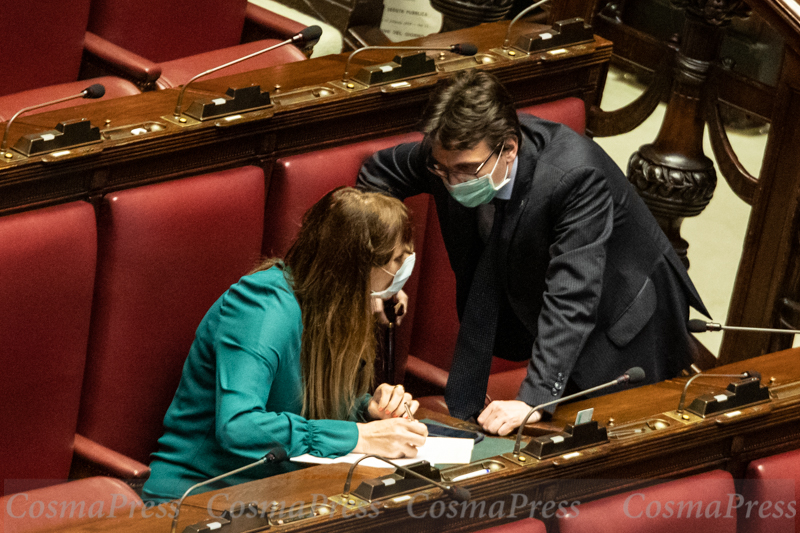 Deputies of the Italian Republic in Parliament with mask