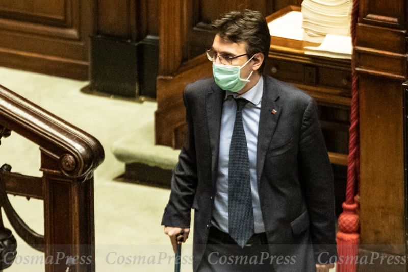 Deputies of the Italian Republic in Parliament with mask