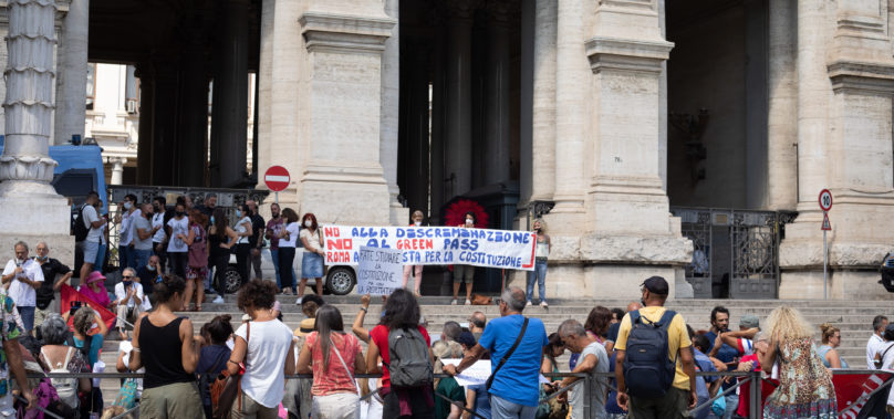 La Polizia di Stato identifica tempestivamente l’autore di un’aggressione ai danni di un giornalista nel corso di una manifestazione dinanzi al Miur